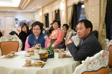 상주시의회 김진욱 의장 상주다례원 사범수료식 참석