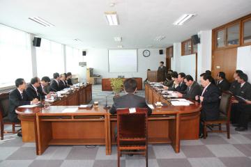 집행부와 간담회, 경북대 통합관련 학교측 설명 및 농어촌공사 업무현황 청취