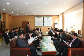 상주시 조직개편(안) 검토와 관련한 집행부와 간담회 개최